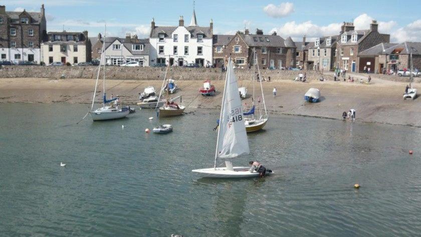 Stonehaven Ground Floor Home With A Spectacular Harbour View. 외부 사진